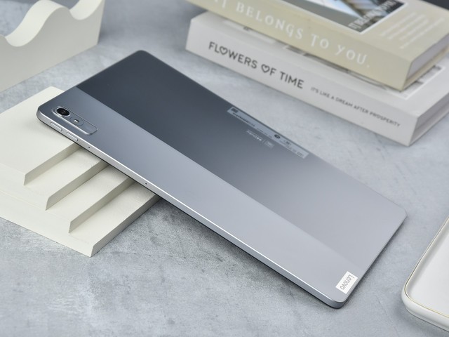 颜值实力兼备！联想小新Pad Pro 2022平板精美图赏