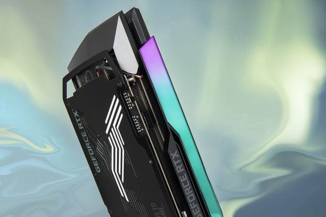 콢о ̩RTX 3090Ti𺳷 