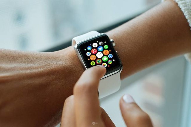 Apple Watch卖那么贵 真就有钱人太多了？！
