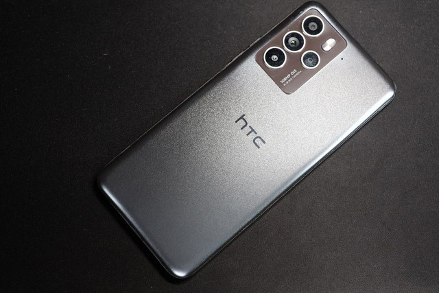 真机外观曝光！HTC U23 Pro确认5月18日发布：骁龙7 Gen 1加持