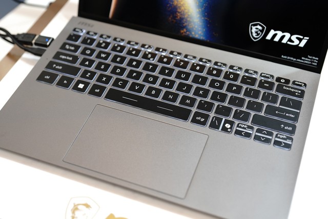 CES 2026΢��չ̨��Ʒ����������Я�������ͷ�˫��ͻ��