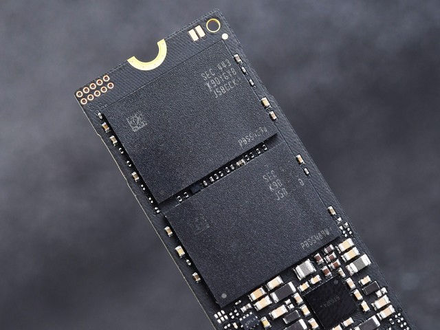 PCIe5.0���ܱ�� ����9100 PRO��̬Ӳ������