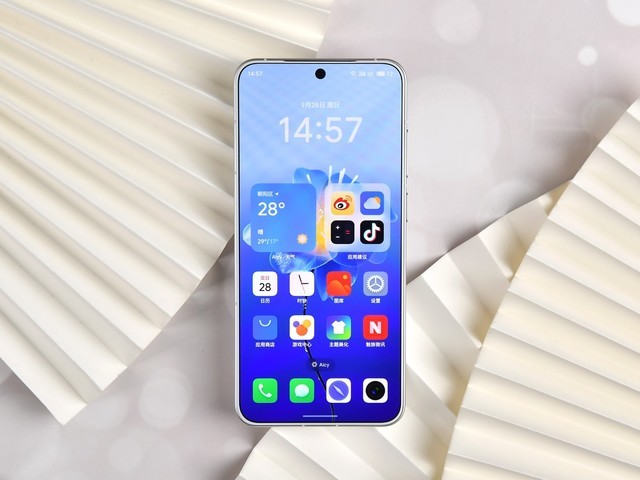 魅族22图赏:1.2mm四等边直屏,一眼心动的白月光