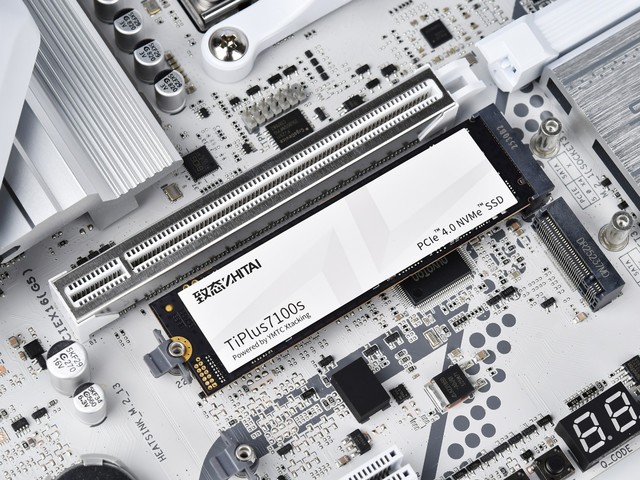 DRAMLess֮ ̬TiPlus7100s̬Ӳ