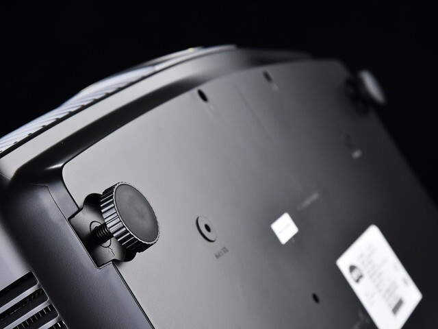 W6050ͼ THX֤Ͷ̬֡ӳ