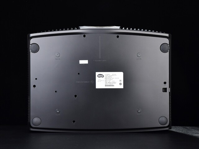 W6050ͼ THX֤Ͷ̬֡ӳ