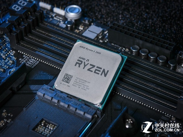 AMD Ryzen 5 2600ͼ