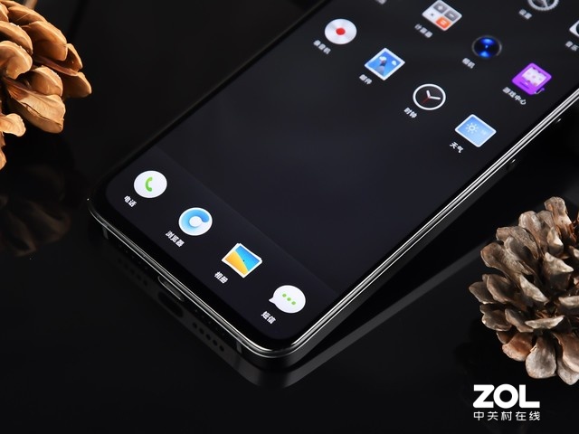 极简主义四摄旗舰 坚果 pro 3精美图赏_锤子科技 坚果pro 3_手机新闻