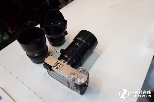 CP+2019չֳ ˾ЩͷZX1