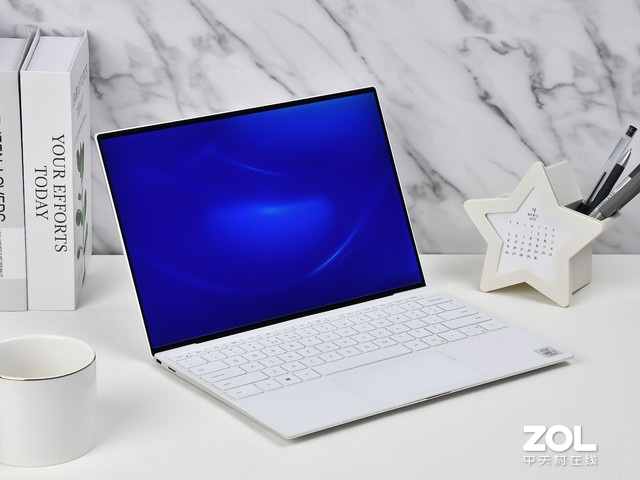 更纤薄更便携 新款戴尔XPS 13图赏