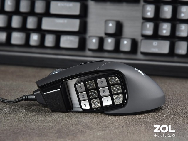 ſô̺ SCIMITAR RGB ELITE 