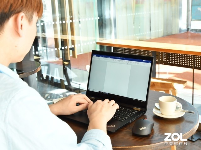 移动办公新体验thinkpadx390yoga场景图赏