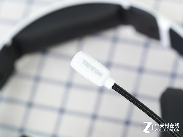 7.1 TRITTON kunai pro DIRACͼ