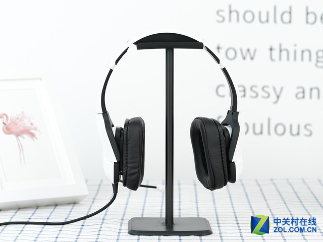 7.1 TRITTON kunai pro DIRACͼ