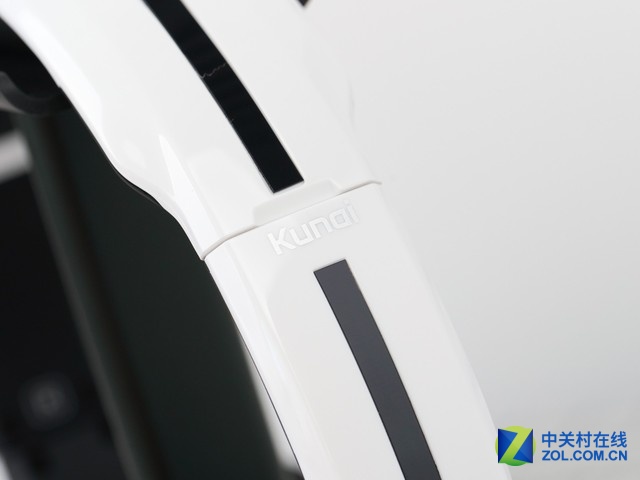 7.1 TRITTON kunai pro DIRACͼ