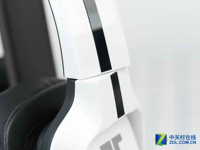 7.1 TRITTON kunai pro DIRACͼ