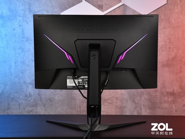 ֵ۷  AORUS CV27F 羺ʾ