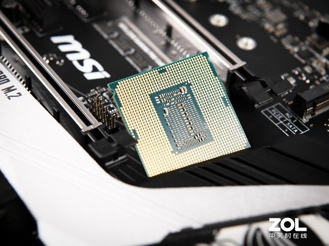 88߳ Intel i7 9700Kͼ