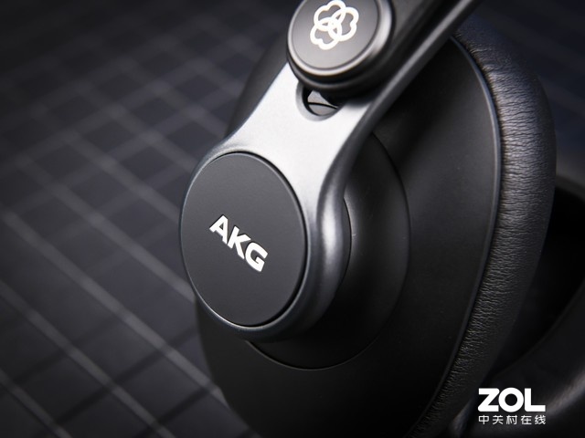 Ƿϸ,Ȼ AKG K371ͷͼ