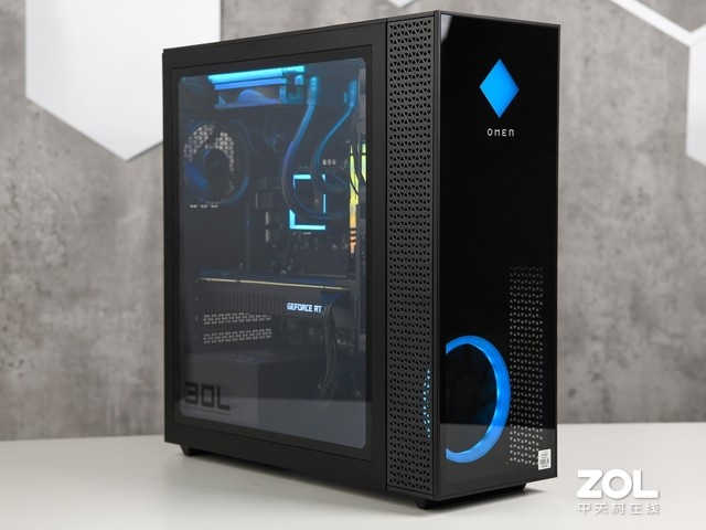 10��i9+RTX 2080 Ti ���հ�Ӱ����6�콢��̨ʽ��ͼ��