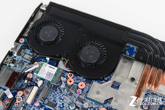 ����GTX1070 ����ս��Z8��Ϸ���򵥲��
