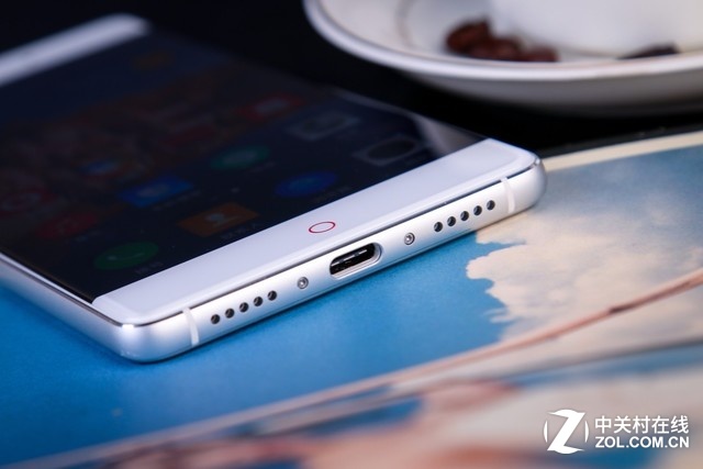 2.5D�������ޱ߿� nubia Z11�»�ͼ��