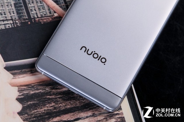 2.5D�������ޱ߿� nubia Z11�»�ͼ��