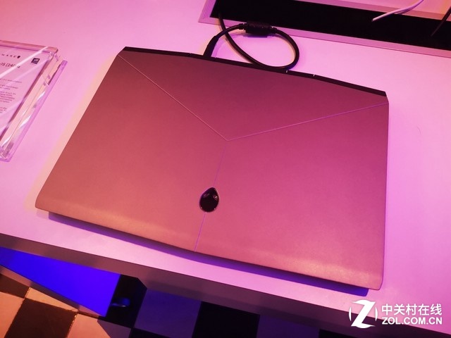 来了 新款Alienware m15  m17美图赏析