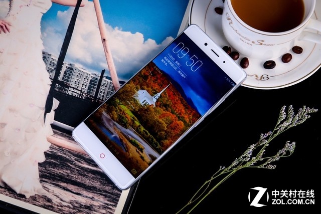 2.5D�������ޱ߿� nubia Z11�»�ͼ��