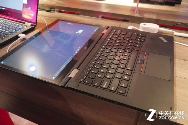 CES2016 ThinkPad X1 YogaƷֳͼ