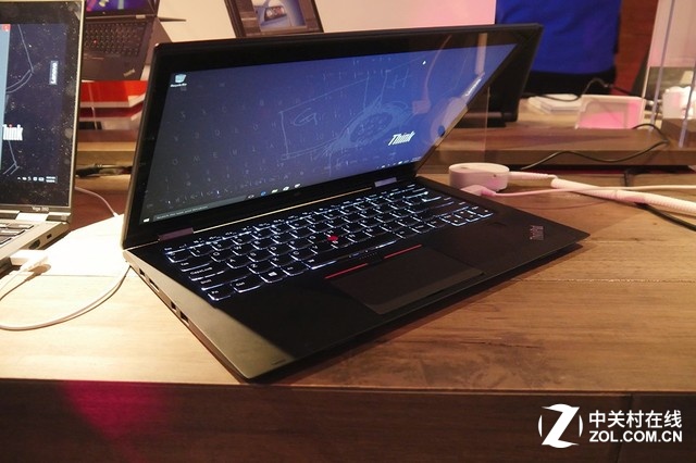 CES2016 ThinkPad X1 YogaƷֳͼ