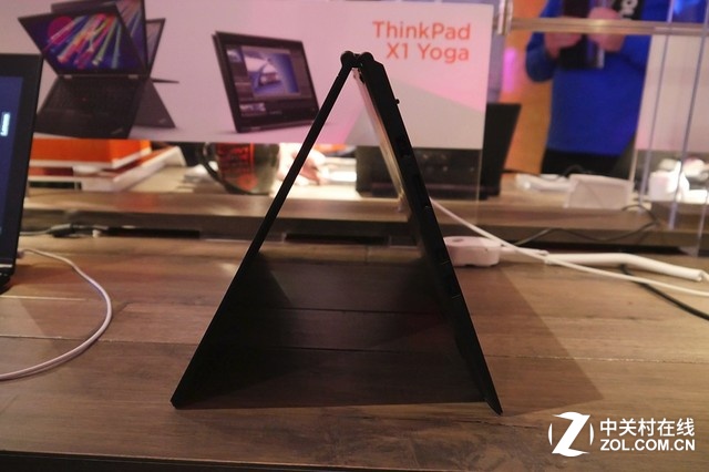 CES2016 ThinkPad X1 YogaƷֳͼ