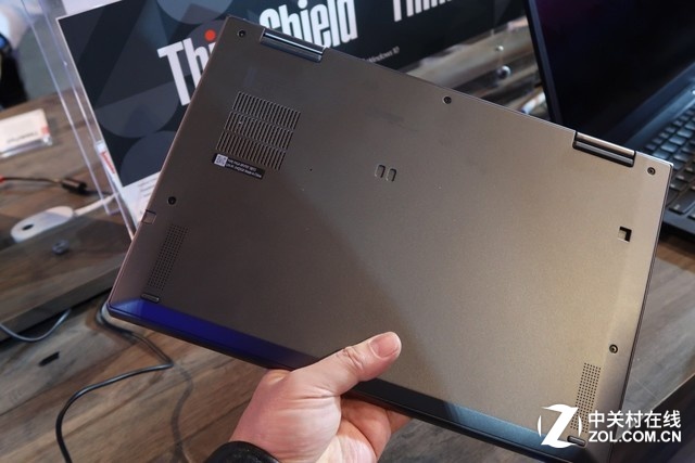 CES2019ֱֳThinkPad X1 Yoga 2019ͼ