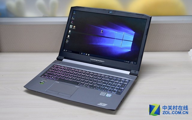 硬派风格尽显实力雷神stplus图赏