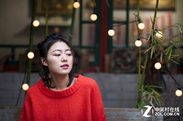 C 85mm F1.4Ů