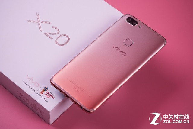 一面玫瑰一面樱花 vivo X20梦幻粉图赏 