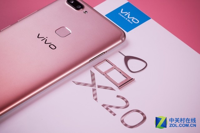 一面玫瑰一面樱花 vivo X20梦幻粉图赏 