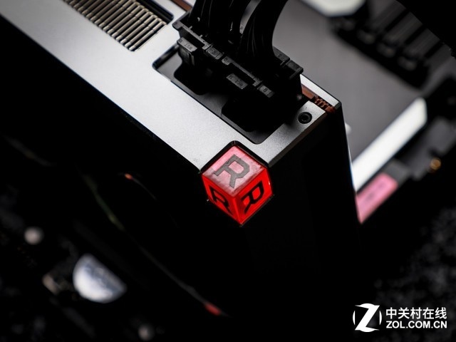  AMD RADEON VII ͼ