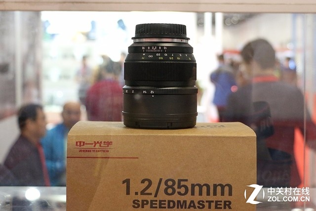 135mm f/1.4! һѧȦP&E