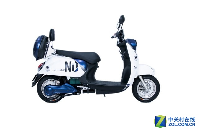 行将所智雅迪米兰电动车定妆照