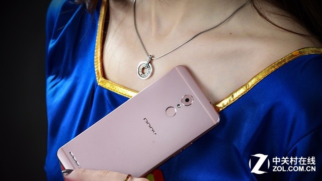 女超人终极cos朵唯a5手机唯美图赏