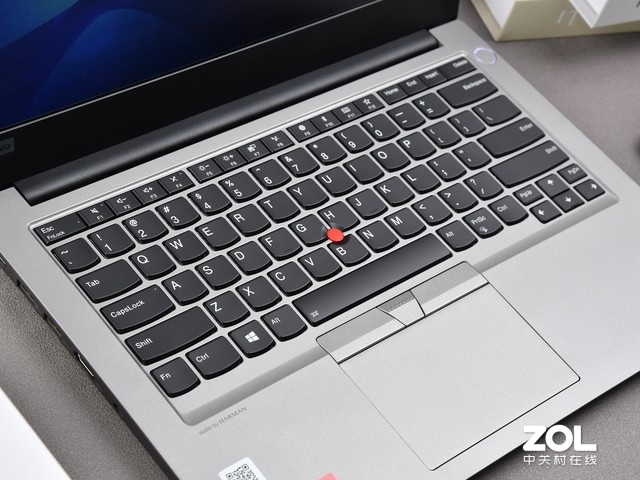 ڷâ ThinkPad S3 2020ͼ