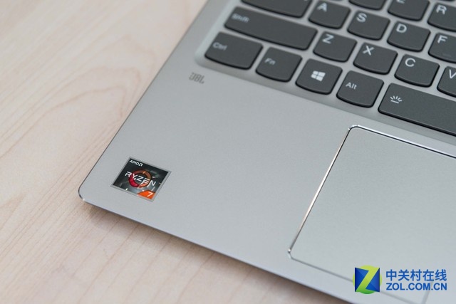 AMD����R7 2700U�ᱡ�� ����720Sͼ��