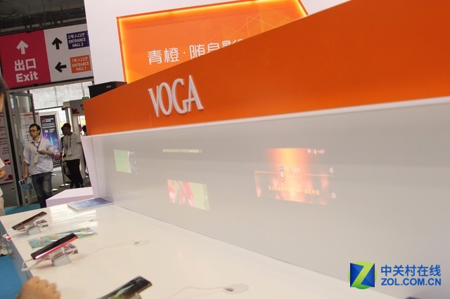 共享大视界 VOGA V激光投影手机图赏