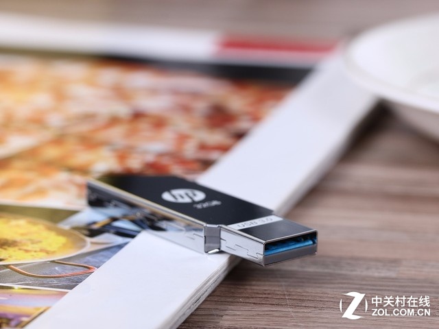 ʵȶ X730W 32GB U̾
