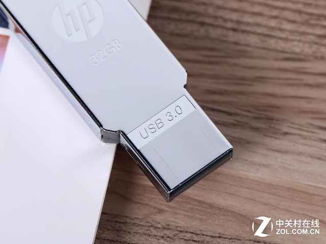 ʵȶ X730W 32GB U̾