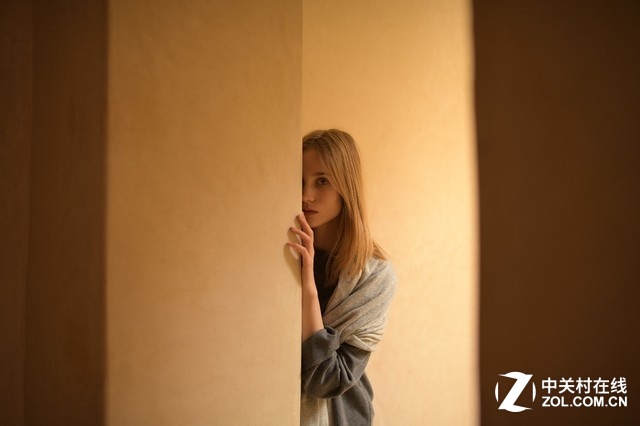 ܾ ῵28mm f/1.4ٷ