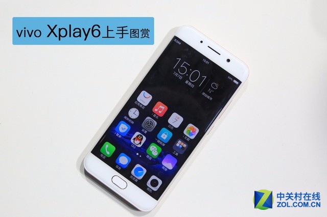 在这次发布会上,vivo还发布了全新曲面屏旗舰——vivo xplay6