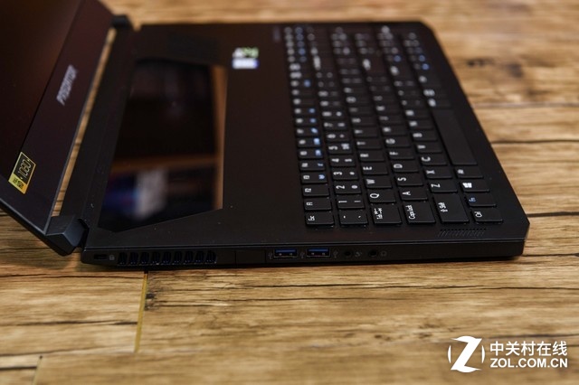 Max Q轻薄典范 宏碁Predator Triton 700图赏