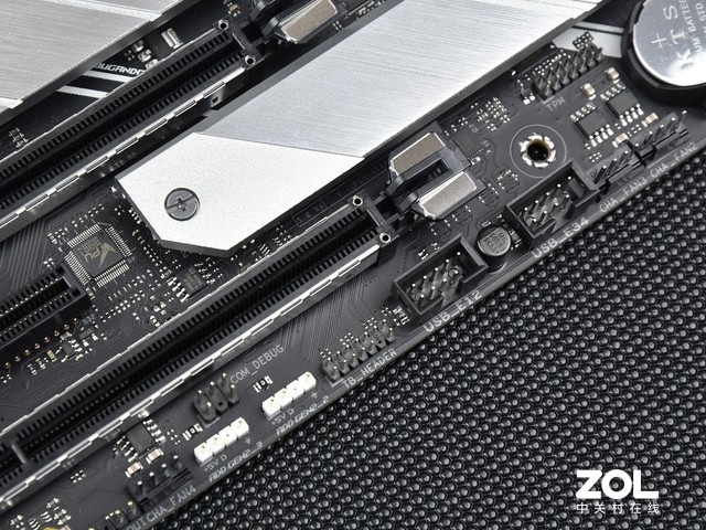 ѩʱ ˶ROG STRIX Z590-Aѩͼ